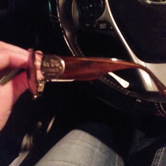 Sunglasses - Picture 4 of 4